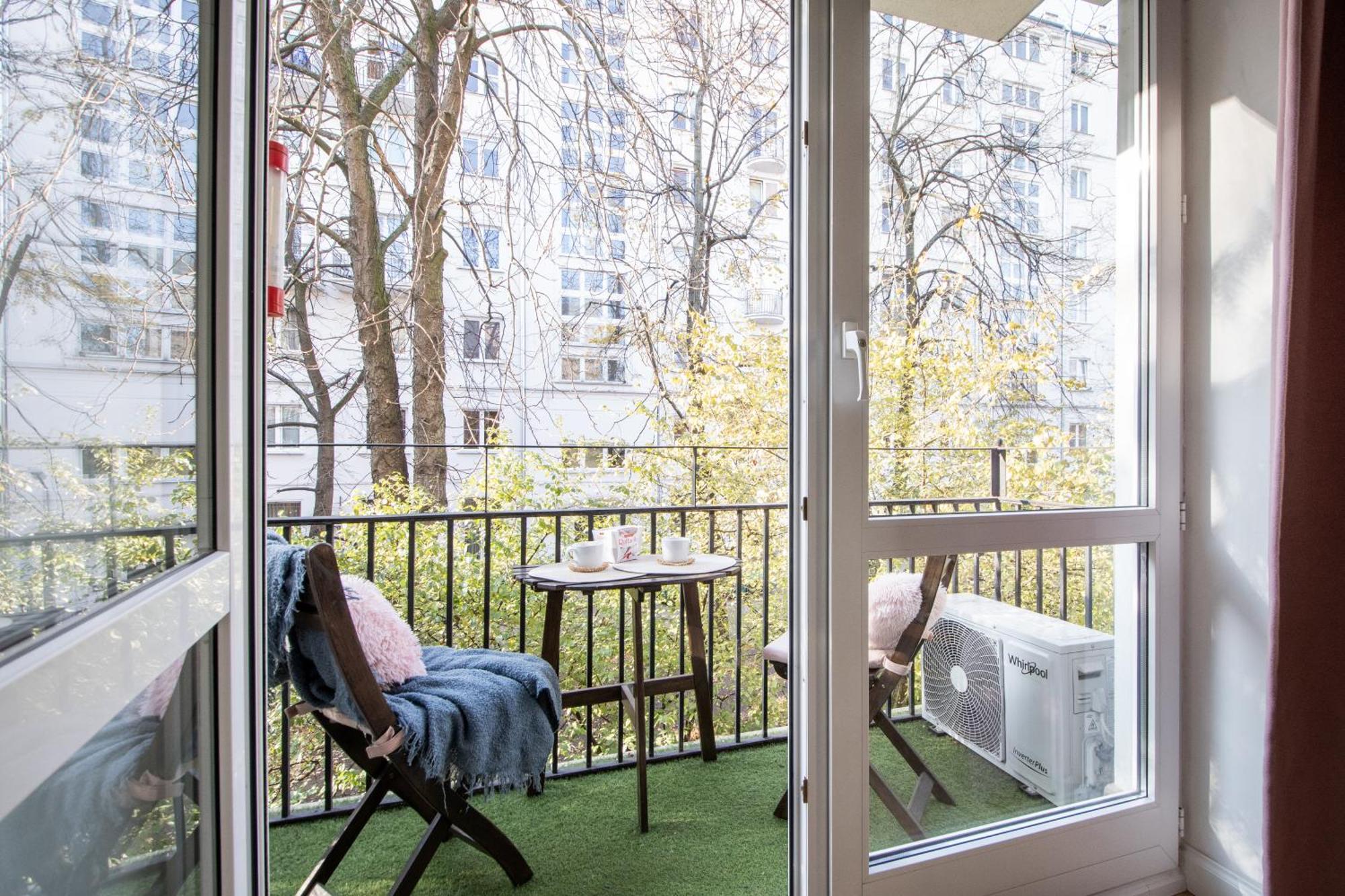 Center Apartment *